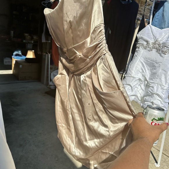 Wedding dress, mother of the bride and bridesmaid - Picture 2 of 3